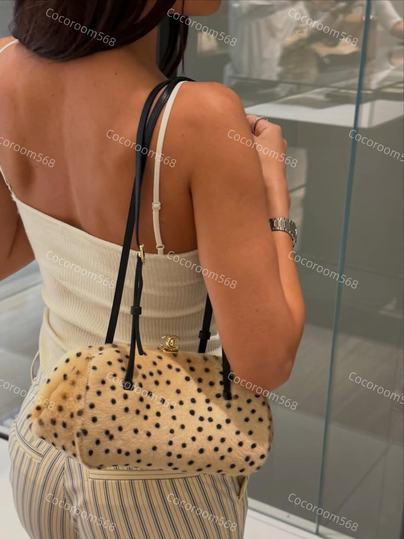 cbd354ac3ed2e5a3a7454f5e8961fe1e_1787581183_5048.jpeg